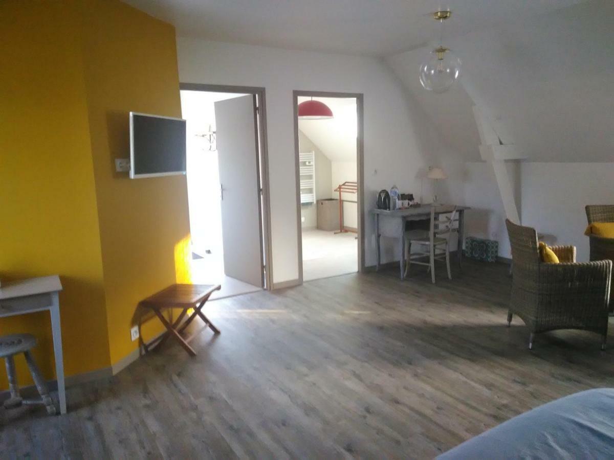 Les Muscaris Bed & Breakfast Le Minihic-sur-Rance Exterior photo